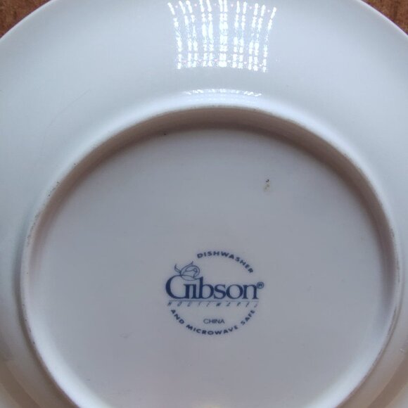 Used 18pc Gibson Designs HOME VALLEY Lilac Flowers Salad Plates, Bowls & Cups - Picture 10 of 16